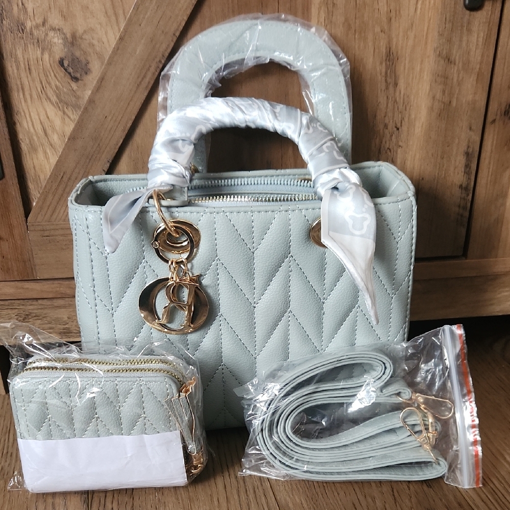 Elegant Quilted Handbag Set - Light Blue GREY